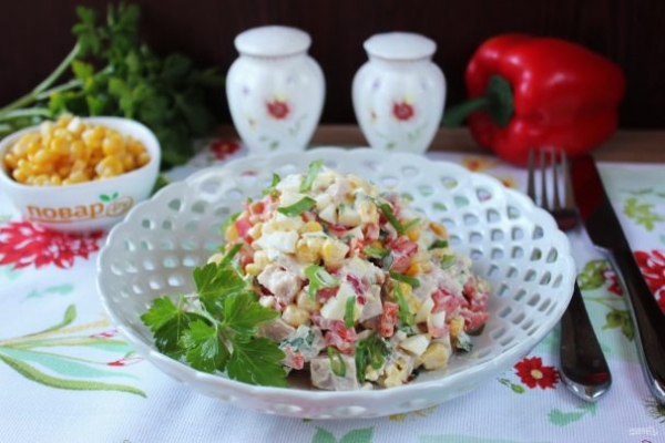 Салат с яйцом и ветчиной Салат с яйцом и ветчиной