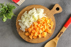 Диетический суп на курином бульоне Диетический суп на курином бульоне
