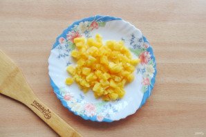Салат с корейской морковью, курицей и ананасами Салат с корейской морковью, курицей и ананасами