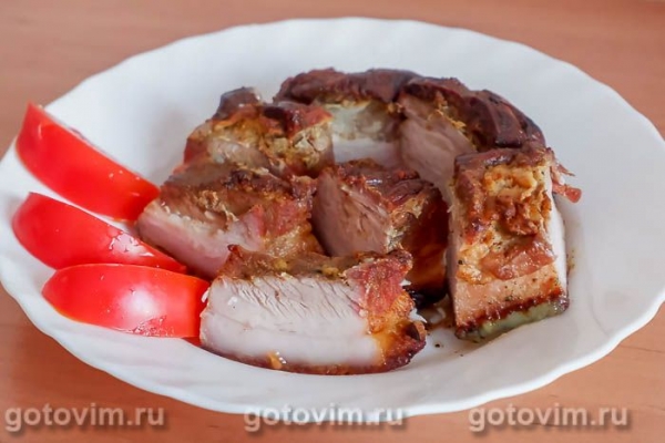 Свиная грудинка, запечённая с горчицей в духовке Свиная грудинка, запечённая с горчицей в духовке