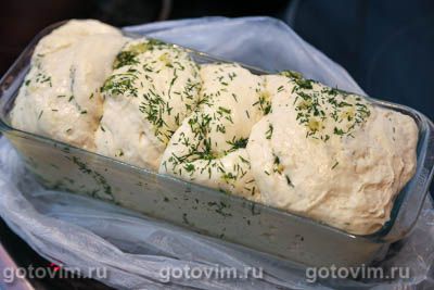 Плетеный хлеб с чесноком и укропом (без яиц и молока)