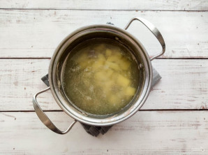 Суп с лапшой и куриными сердечками Суп с лапшой и куриными сердечками