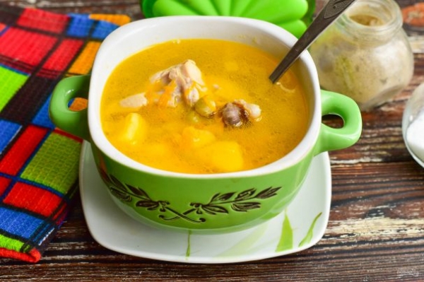 Суп с мясом и зеленым горошком Суп с мясом и зеленым горошком