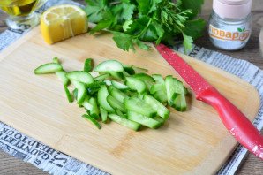 Салат с курицей и белокочанной капустой Салат с курицей и белокочанной капустой