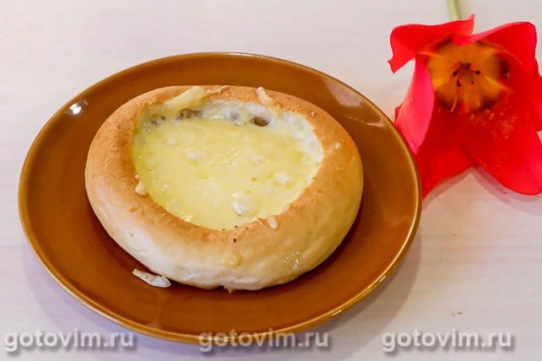 Фаршированные бублики с колбасой и сыром в духовке Фаршированные бублики с колбасой и сыром в духовке