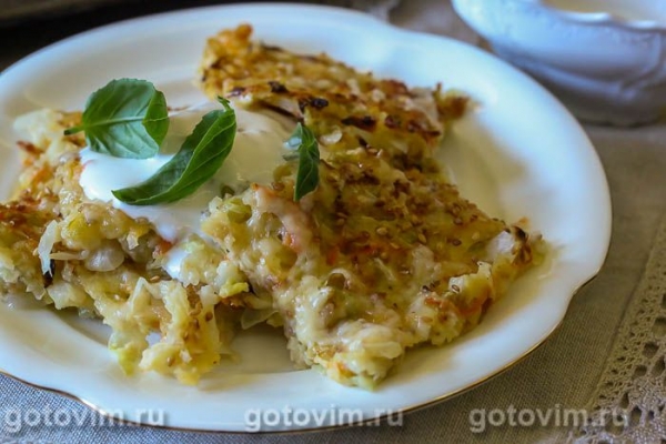 Запеканка из капусты с картофелем и морковью