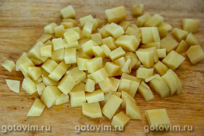 Суп с фрикадельками и зеленым горошком