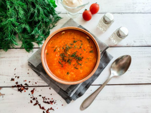 Томатный суп с курицей и рисом Томатный суп с курицей и рисом
