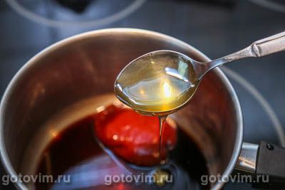 Утка, запеченная в рукаве с глазурью из соевого соуса с медом и апельсиновым соком Утка, запеченная в рукаве с глазурью из соевого соуса с медом и апельсиновым соком
