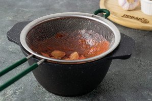 Соус "Ткемали" с грецкими орехами Соус "Ткемали" с грецкими орехами