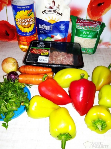 Рецепт: Перец болгарский фаршированный мясным фаршем с рисом и зеленью - Сочный и очень вкусный