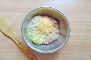 Котлеты из фарша с кабачком и сыром Котлеты из фарша с кабачком и сыром