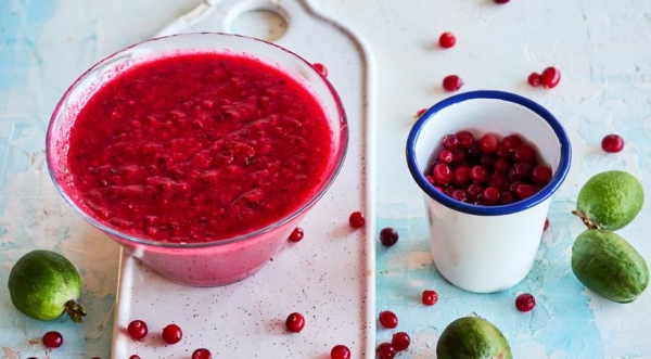 Фейхоа, протертая с клюквой и сахаром, пошаговый рецепт с фото Фейхоа, протертая с клюквой и сахаром, пошаговый рецепт с фото
