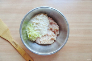 Котлеты из фарша с кабачком и сыром Котлеты из фарша с кабачком и сыром