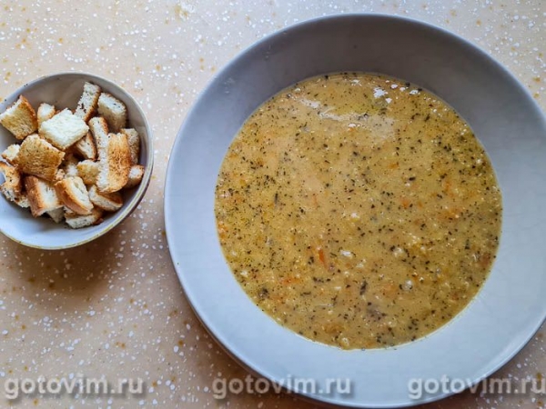 Турецкий чечевичный суп-пюре с паприкой и мятой Турецкий чечевичный суп-пюре с паприкой и мятой
