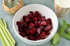 Салат из свеклы с апельсином и сыром Салат из свеклы с апельсином и сыром