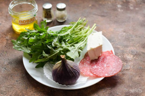 Салат с инжиром и рукколой Салат с инжиром и рукколой
