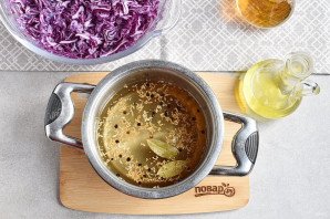 Краснокочанная капуста маринованная Краснокочанная капуста маринованная