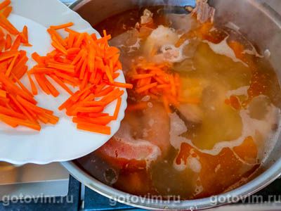 Канжа - португальский куриный суп с рисом и колбасой чоризо Канжа - португальский куриный суп с рисом и колбасой чоризо