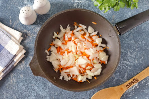 Паста с кальмарами и кабачками Паста с кальмарами и кабачками
