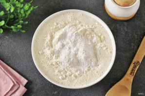 Шарлотка с брусникой Шарлотка с брусникой