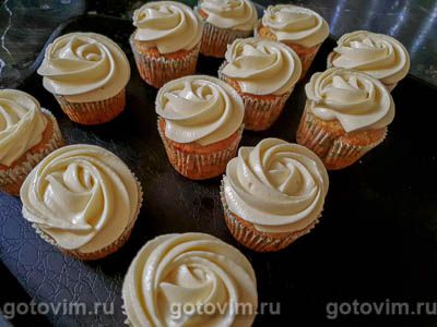 Ананасово-кокосовые капкейки Ананасово-кокосовые капкейки