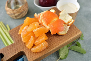 Салат из свеклы с апельсином и сыром Салат из свеклы с апельсином и сыром