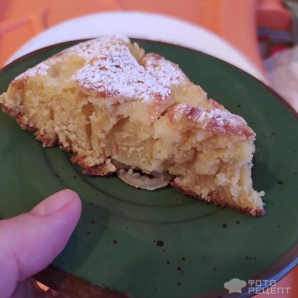 Рецепт: Быстрый пирог с яблоками - На сковороде