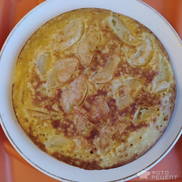 Рецепт: Быстрый пирог с яблоками - На сковороде