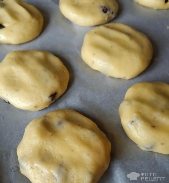 Рецепт: Печенье с изюмом - самое вкусное и простое Рецепт: Печенье с изюмом - самое вкусное и простое