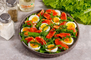 Салат из форели с рукколой Салат из форели с рукколой