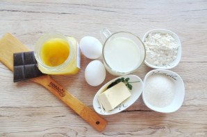 Медовик с шоколадным кремом Медовик с шоколадным кремом