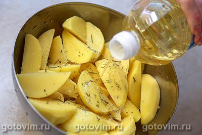 Куриные бедра с апельсином, медом и розмарином в духовке Куриные бедра с апельсином, медом и розмарином в духовке