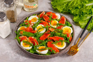 Салат из форели с рукколой Салат из форели с рукколой
