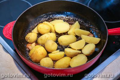 Стейки из свинины с чесноком и розмарином Стейки из свинины с чесноком и розмарином