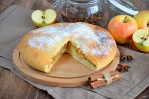 Осетинский пирог с яблоком и корицей Осетинский пирог с яблоком и корицей