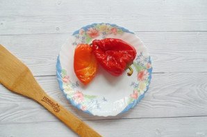 Салат из запеченных баклажанов, помидоров и перца Салат из запеченных баклажанов, помидоров и перца