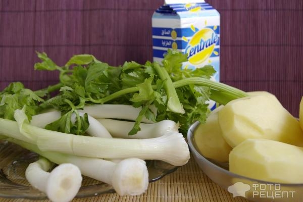 Рецепт: Суп-пюре из лука порея и картофеля - Вкусный французский супчик Рецепт: Суп-пюре из лука порея и картофеля - Вкусный французский супчик