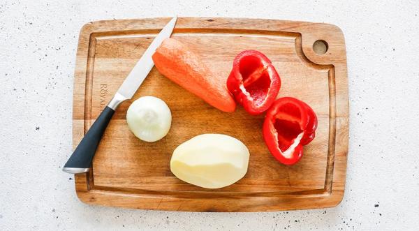 Вкусный борщ со свежей капустой и картофелем, пошаговый рецепт с фото на 134 ккал Вкусный борщ со свежей капустой и картофелем, пошаговый рецепт с фото на 134 ккал