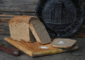 Ржаной хлеб на закваске с медом Ржаной хлеб на закваске с медом