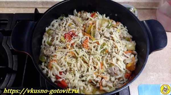 Рецепт лапши с курицей и овощами в домашних условиях
Рецепт лапши с курицей и овощами в домашних условиях