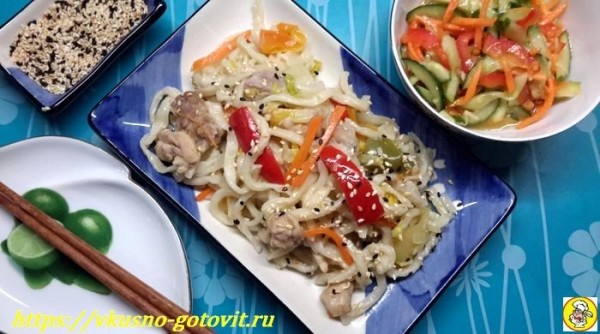 Рецепт лапши с курицей и овощами в домашних условиях
Рецепт лапши с курицей и овощами в домашних условиях